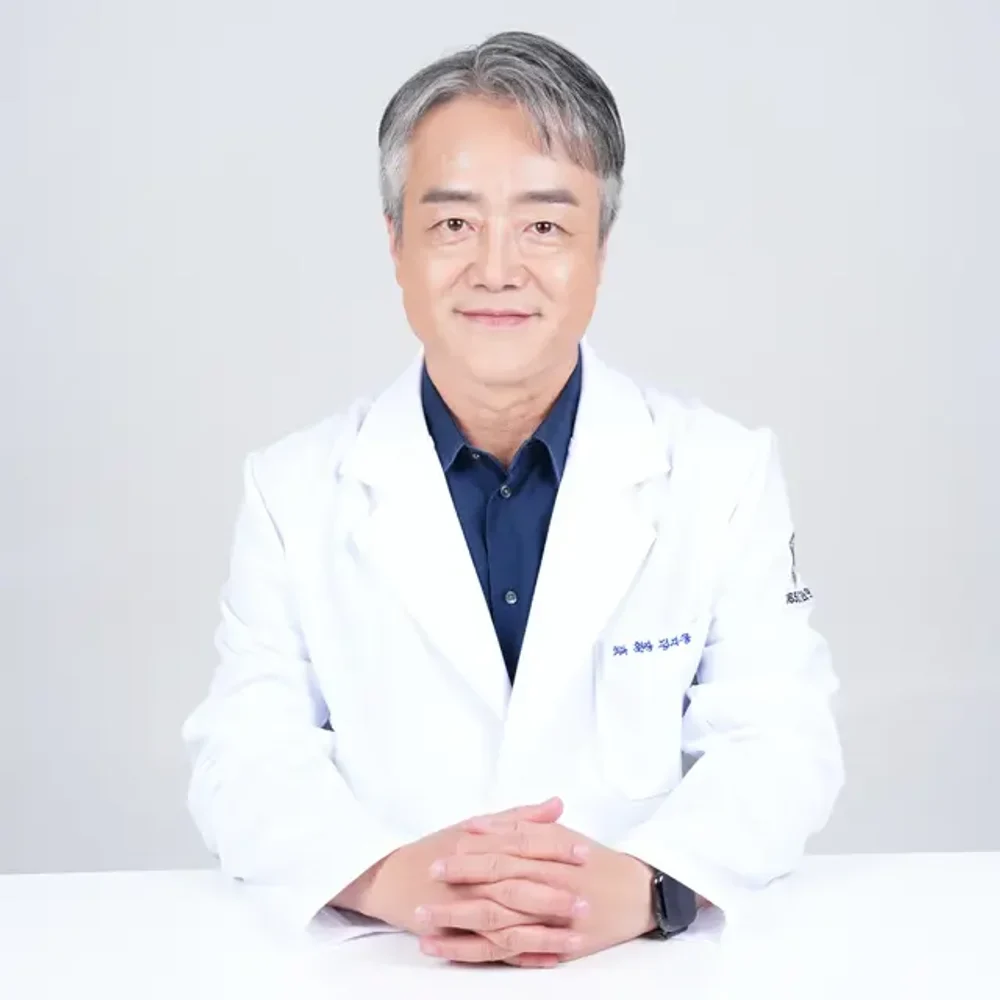 Dr. Ji-woong Jung — professional portrait